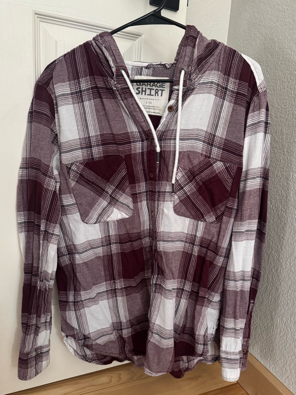 Women’s Flannel with Hood and Drawstrings - Large Garage Shirt Maroon and White